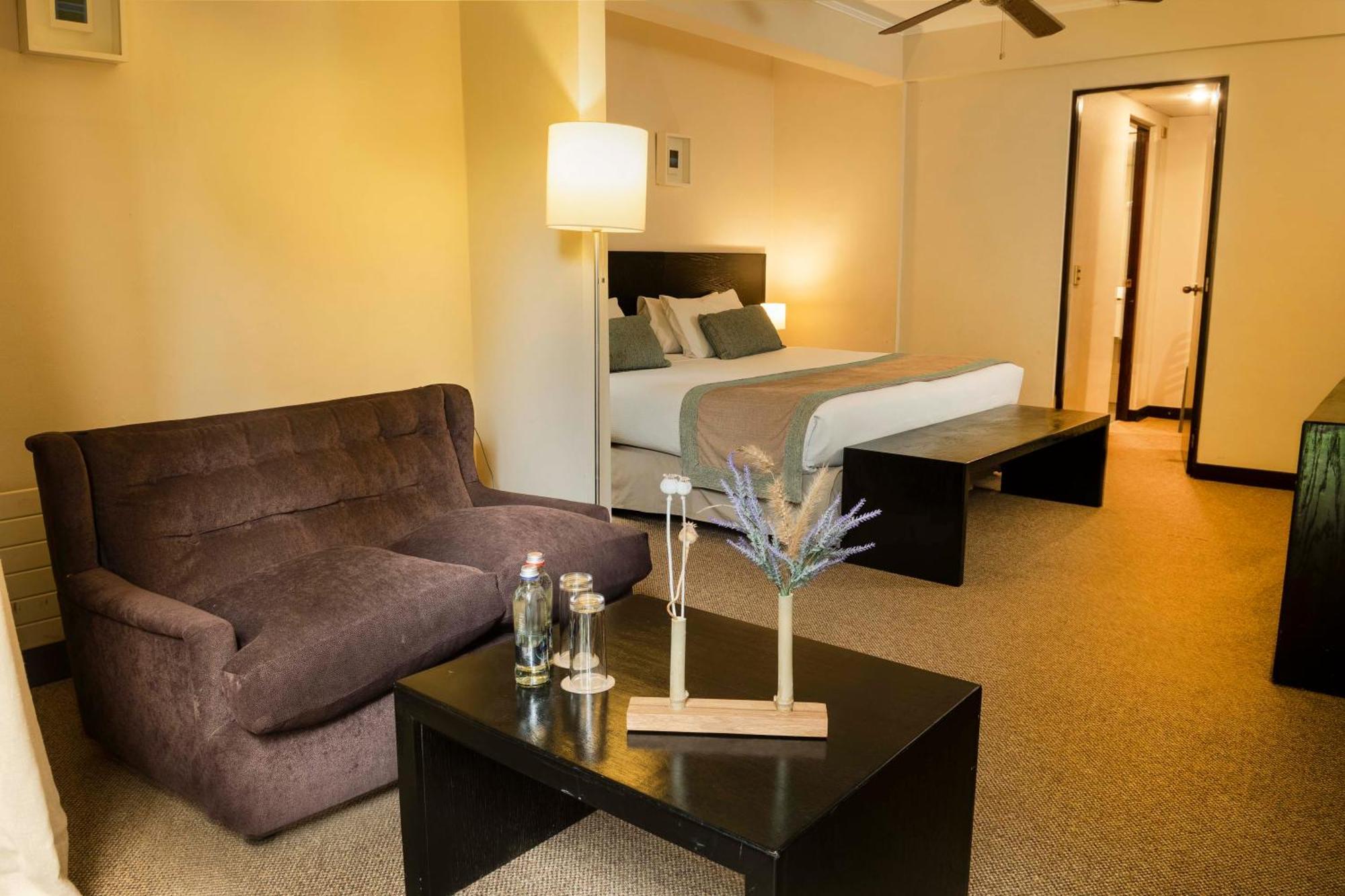 Hotel Bosque De Renaca 4*